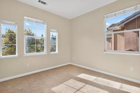 Bedroom - 4700 Glenbrook Dr, Tracy, CA 95377 photo 3 of 6
