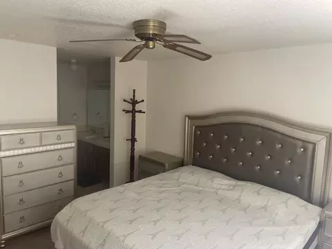 Bedroom - 1008 Bingham Dr #1, Modesto, CA 95350 photo 1 of 4