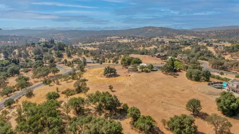 View/Area - 2451 Canoe St, Copperopolis, CA 95228 photo 6 of 9