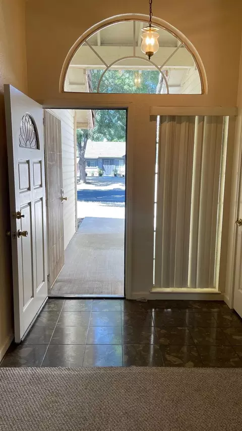 Entry Way - 324 Goldrun Dr, Modesto, CA 95354 photo 1 of 2
