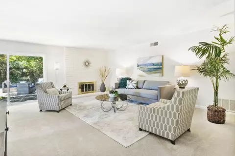 621 Marina Cir, Davis, CA 95616 photo 5