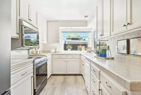 621 Marina Cir, Davis, CA 95616 photo 13