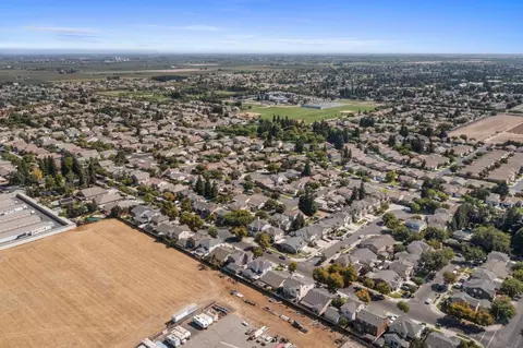 3293 Dewar Ln, Turlock, CA 95382 photo 26