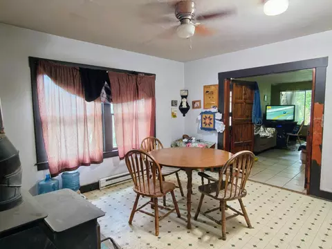 Dining - 5661 Thompson Hill Rd, Placerville, CA 95667 photo 3 of 3