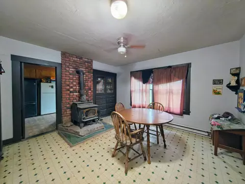 Dining - 5661 Thompson Hill Rd, Placerville, CA 95667 photo 1 of 3