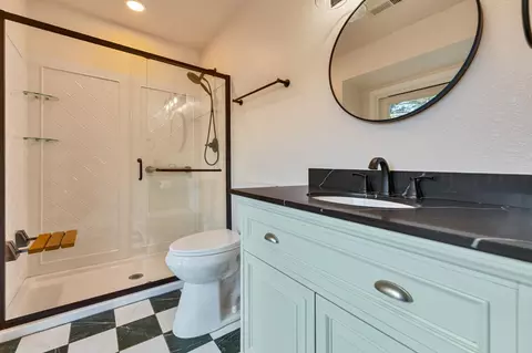 Bath - 1400 Cedar Oak Rd, Placerville, CA 95667 photo 3 of 7