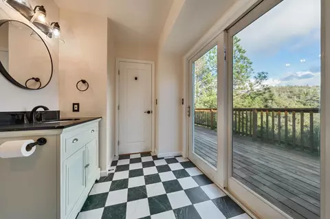 Bath - 1400 Cedar Oak Rd, Placerville, CA 95667 photo 5 of 7