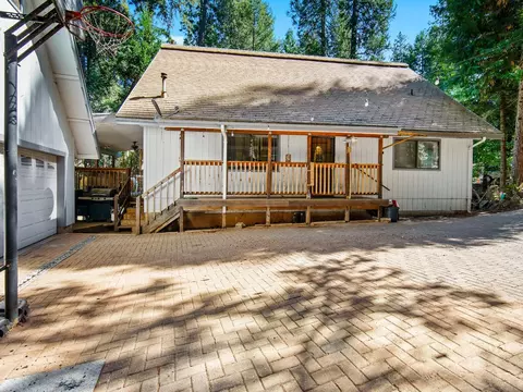26877 Silver Dr, Pioneer, CA 95666