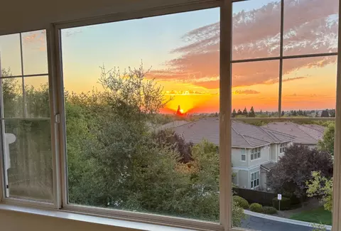 1307 St Charles Way, Rocklin, CA 95765