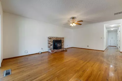 1105 Princess Ct, Modesto, CA 95350 photo 10