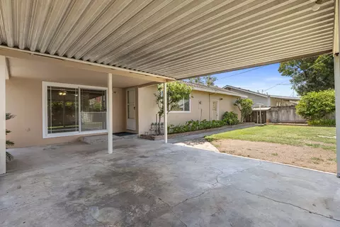 1105 Princess Ct, Modesto, CA 95350 photo 32