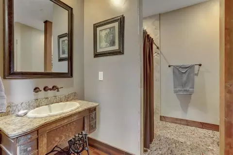 Bath - 20816 Oxbow Way, Grass Valley, CA 95949 photo 1 of 5