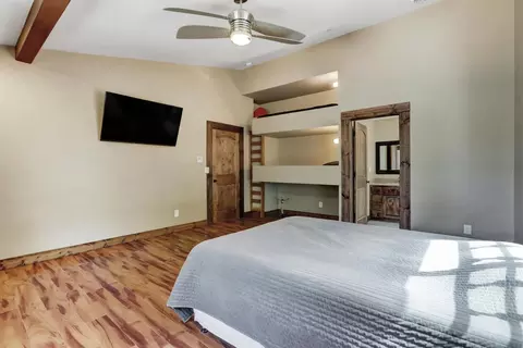 Bedroom - 20816 Oxbow Way, Grass Valley, CA 95949 photo 4 of 7