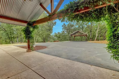 Exterior - 20816 Oxbow Way, Grass Valley, CA 95949 photo 14 of 25