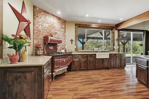 Kitchen - 20816 Oxbow Way, Grass Valley, CA 95949 photo 2 of 6