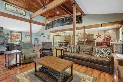 Living - 20816 Oxbow Way, Grass Valley, CA 95949 photo 2 of 3