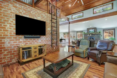 Living - 20816 Oxbow Way, Grass Valley, CA 95949 photo 3 of 3