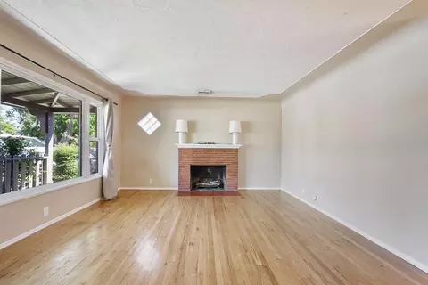 1109 Half Moon Dr, Modesto, CA 95350 photo 10