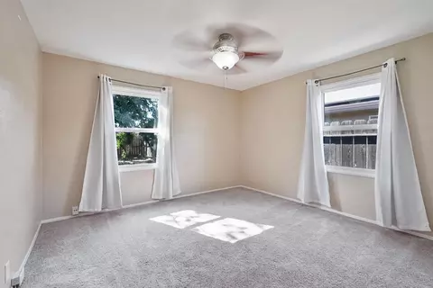 1109 Half Moon Dr, Modesto, CA 95350 photo 18