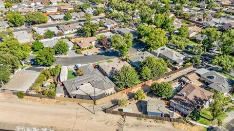 1109 Half Moon Dr, Modesto, CA 95350 photo 30