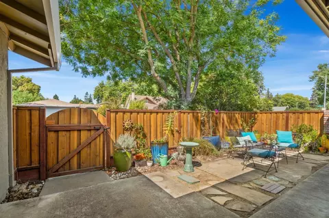 2764 Feather Pl, Davis, CA 95616 photo 3