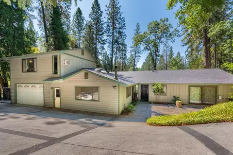 11945 Black Oak Dr, Nevada City, CA 95959