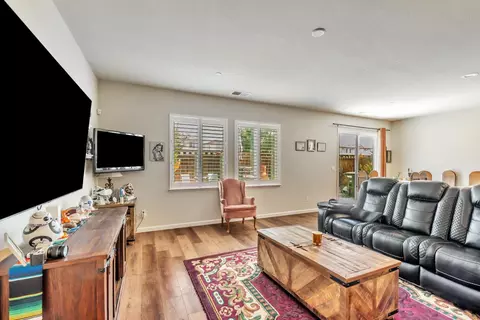 Living - 3628 Landmark Cir, Modesto, CA 95356 photo 1 of 3