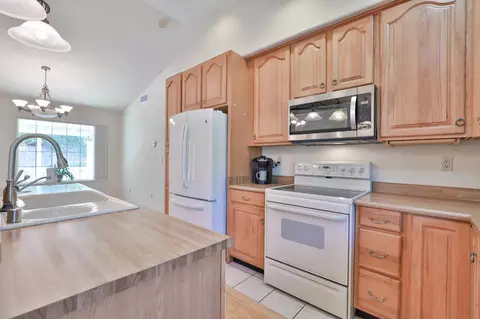 2060 Altos Cir, Placerville, CA 95667 photo 4