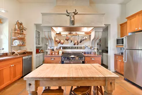 Kitchen - 2500 Folendorf Rd, Murphys, CA 95247 photo 1 of 5