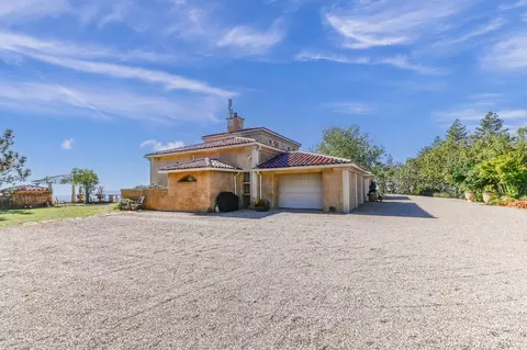 Exterior - 2500 Folendorf Rd, Murphys, CA 95247 photo 7 of 25