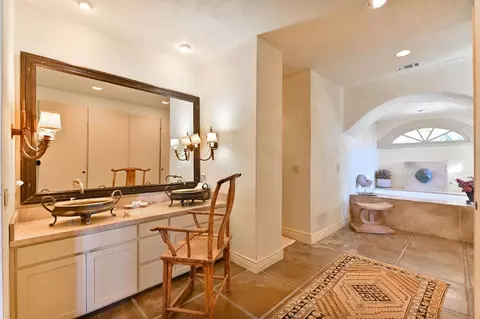 Bath - 2500 Folendorf Rd, Murphys, CA 95247 photo 5 of 11