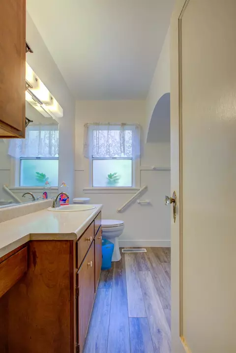 1214 E Marshall St, Turlock, CA 95380 photo 26