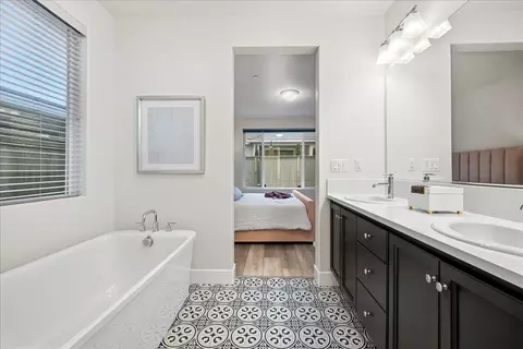 Bath - 3247 Highgate Terrace Loop, Folsom, CA 95630 photo 1 of 2
