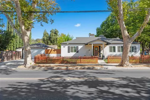 Exterior - 319 E Morris Ave, Modesto, CA 95354 photo 10 of 12