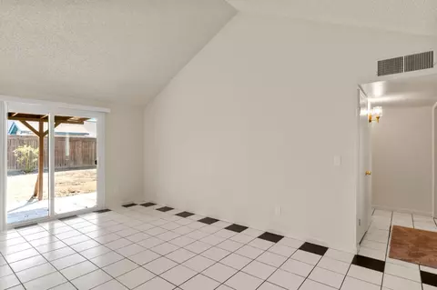 1116 Pine Meadow Ct, Modesto, CA 95351 photo 10