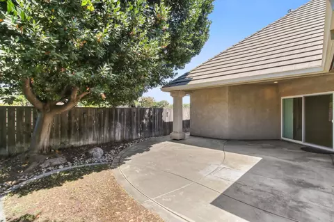 Exterior - 1213 Stonebridge Dr, Lodi, CA 95242 photo 5 of 14