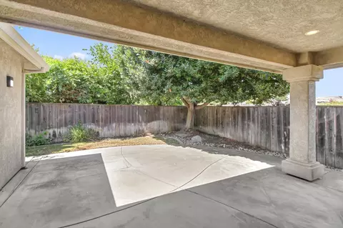 Exterior - 1213 Stonebridge Dr, Lodi, CA 95242 photo 6 of 14
