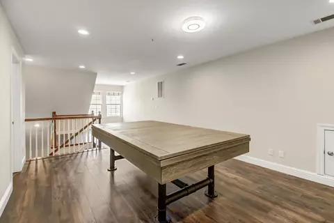 Entry Way - 1213 Stonebridge Dr, Lodi, CA 95242 photo 6 of 7