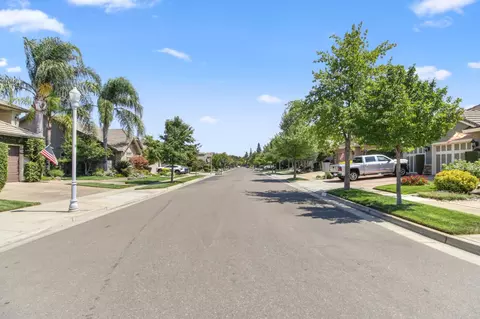 View/Area - 1213 Stonebridge Dr, Lodi, CA 95242 photo 4 of 4