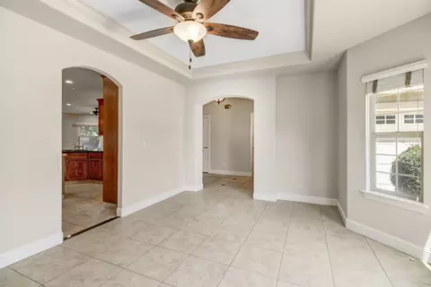 Entry Way - 1213 Stonebridge Dr, Lodi, CA 95242 photo 3 of 7