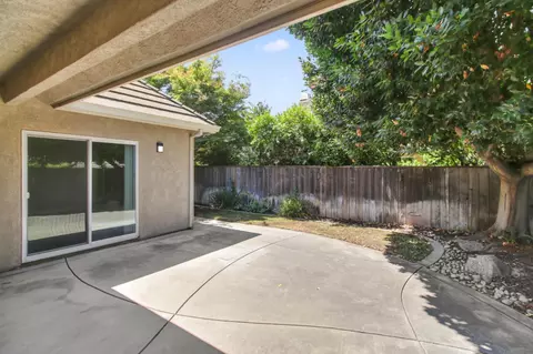 Exterior - 1213 Stonebridge Dr, Lodi, CA 95242 photo 7 of 14