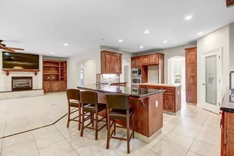 Kitchen - 1213 Stonebridge Dr, Lodi, CA 95242 photo 5 of 10