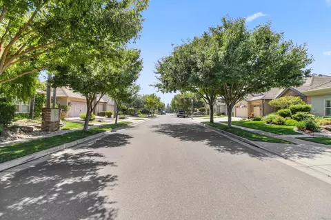 View/Area - 1213 Stonebridge Dr, Lodi, CA 95242 photo 3 of 4