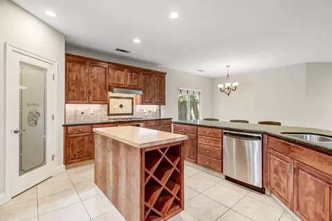Kitchen - 1213 Stonebridge Dr, Lodi, CA 95242 photo 7 of 10