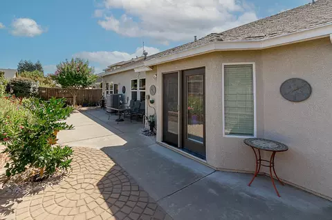 Exterior - 2425 Gallery Dr, Riverbank, CA 95367 photo 8 of 8