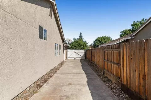 366 W Boesch Dr, Ripon, CA 95366 photo 49