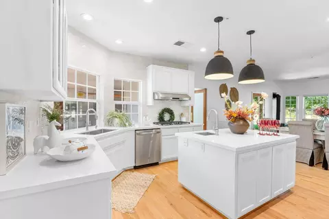 Kitchen - 39308 Spanish Bay Pl, Davis, CA 95616 photo 3 of 4