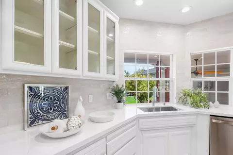 Kitchen - 39308 Spanish Bay Pl, Davis, CA 95616 photo 4 of 4