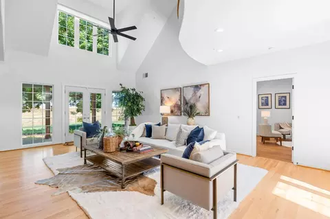 Living - 39308 Spanish Bay Pl, Davis, CA 95616 photo 2 of 3