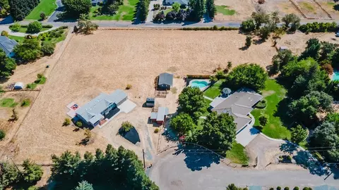 View/Area - 11211 Boessow Rd, Galt, CA 95632 photo 7 of 8